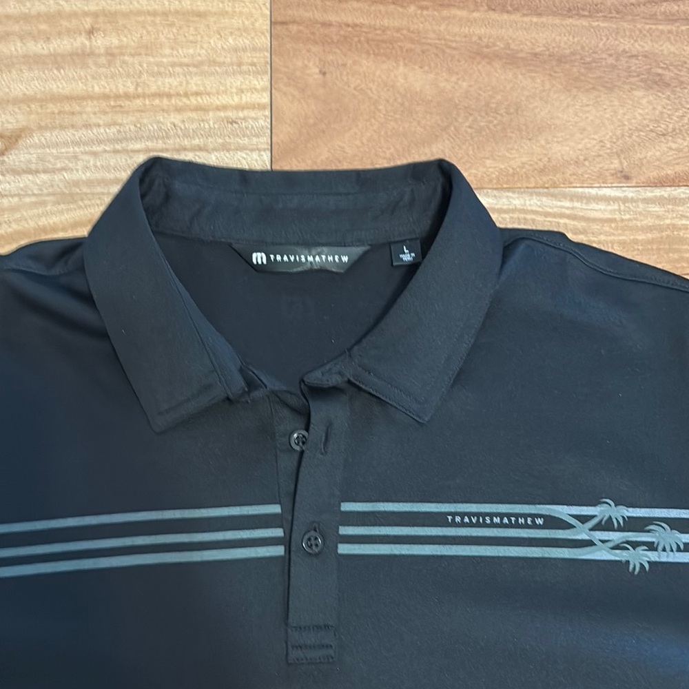 Travis Mathew Black Polo Shirt Casual Wear - Picture 2 of 9